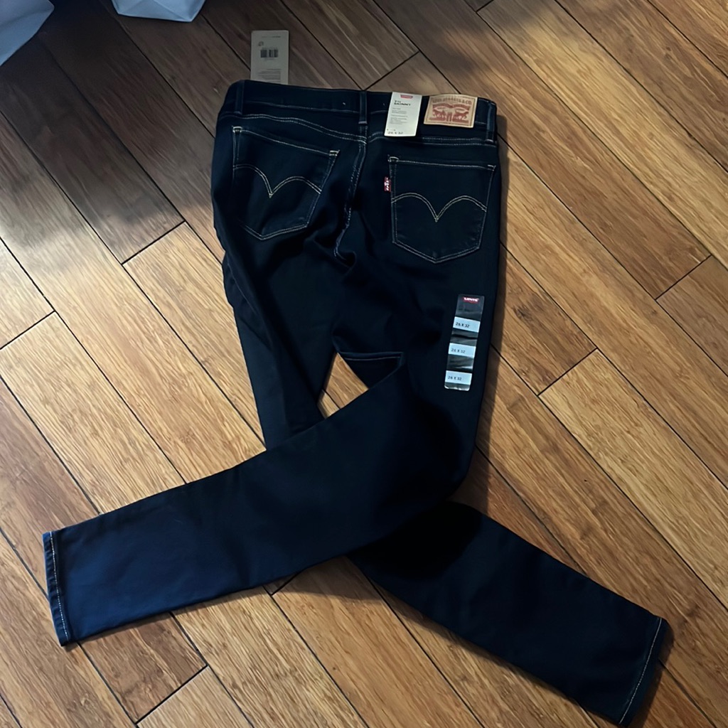 Levis 711 Skinny